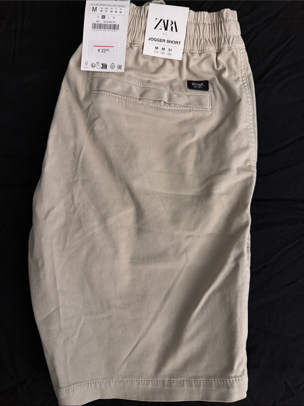 ZARA Men's Jogger Shorts in Light Beige